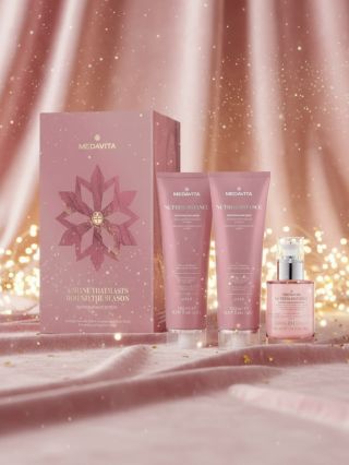 Pro všechny, kdo si přejí zdravé, lesklé a hebké vlasy pod stromeček. 💫 Set Medavita NUTRISUBSTANCE spojuje šampon, masku...