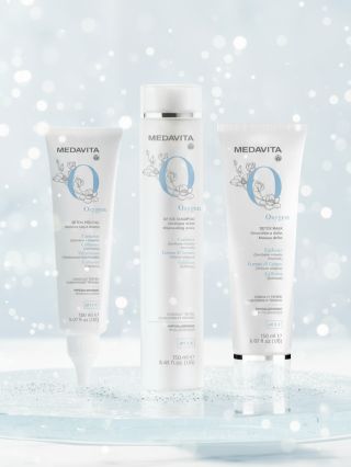 💆‍♀️ Vánoční tip – Medavita Detox Oxygen 💚 Dopřejte vlasům i pokožce hlavy pořádný restart. Řada Medavita Detox Oxygen s...