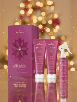 MĚSÍCI DO VÁNOC 🎄✨ Radosti pro všechny milovnice krásné, zářivé barvy! Pokud máš barvené nebo odbarvené vlasy, tohle je...